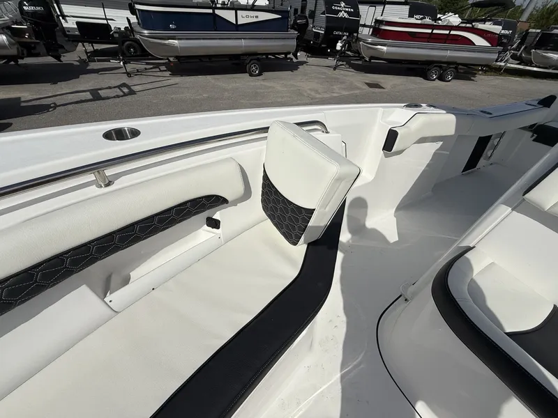 Slide: The Image of Tidewater 232 LXF 2025 - 7