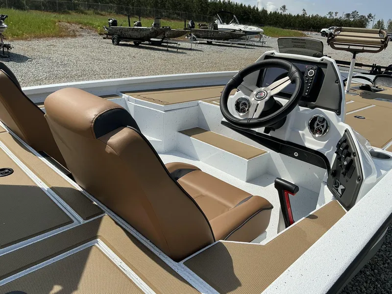 Slide: The Image of Xpress Hyper-Lift Crappie Series H20 CRAPPIE 2025 - 7