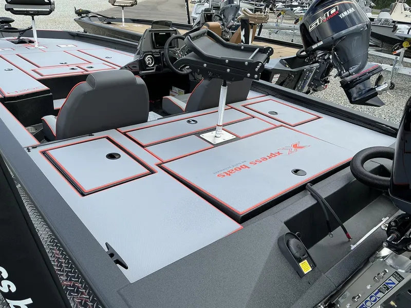 Slide: The Image of Xpress Hyper-Lift Crappie Series H20 CRAPPIE 2025 - 3