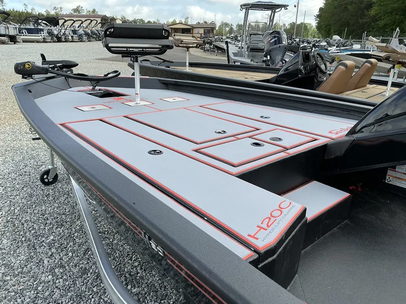 Slide: The Image of Xpress Hyper-Lift Crappie Series H20 CRAPPIE 2025 - 8