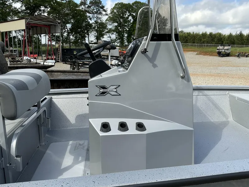Slide: The Image of 2025 Xpress Hyper-Lift Bay Series 210 BAY-175 HP boat interior with console and seating. - 10