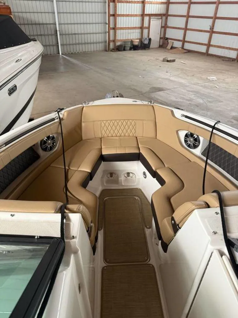 Slide: The Image of Sea Ray SLX 280 2023 - 12