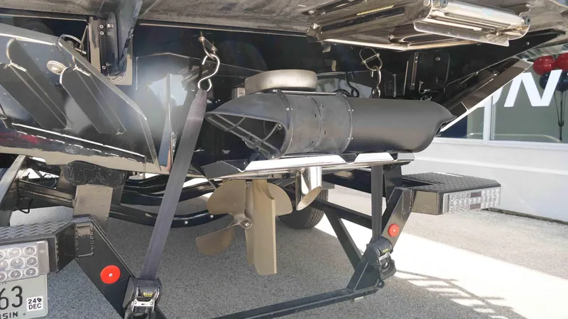 Slide: The Image of MasterCraft X24 2022 - 17