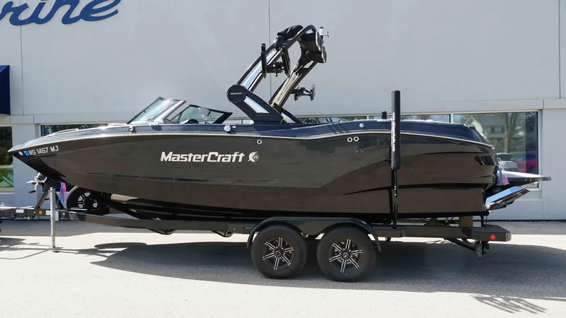 Slide: The Image of MasterCraft X24 2022 - 3