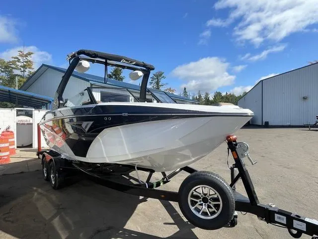 Slide: The Image of Tigé Z1 2024 - 7