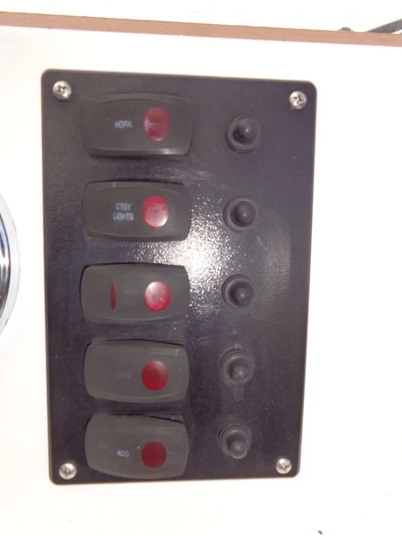 Slide: The Image of Yamaha 190 FSH 2017 - 19