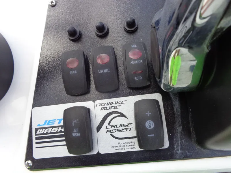 Slide: The Image of Yamaha 190 FSH 2017 - 20