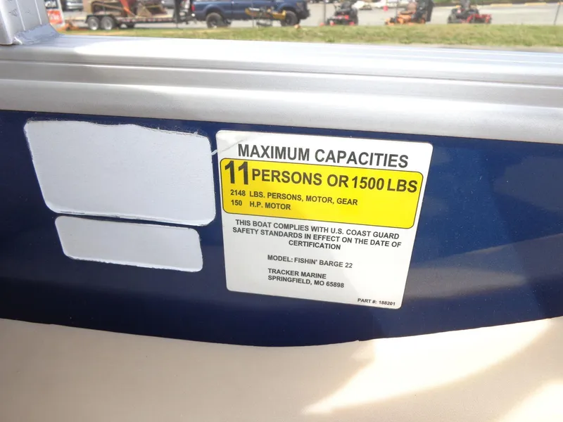 Slide: The Image of 2019 Sun Tracker Fishin' Barge 22 DLX capacity label, 11 persons or 1500 lbs. - 37