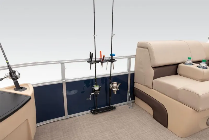 Slide: The Image of Sun Tracker Fishin' Barge 22 DLX 2019 - 68