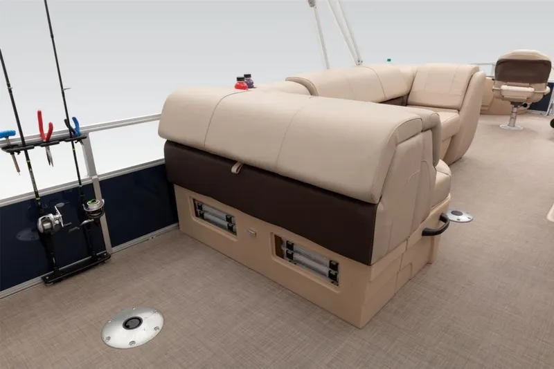 Slide: The Image of Sun Tracker Fishin' Barge 22 DLX 2019 - 87