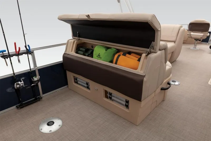 Slide: The Image of Sun Tracker Fishin' Barge 22 DLX 2019 - 88