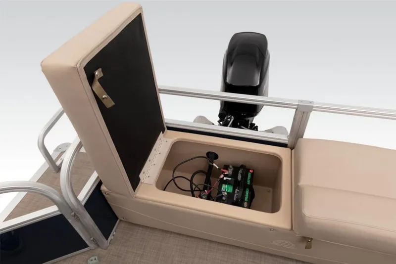 Slide: The Image of Sun Tracker Fishin' Barge 22 DLX 2019 - 90