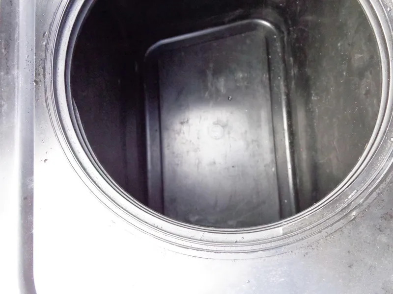 Slide: The Image of Empty storage compartment of 2019 Yamaha FX Cruiser HO boat. - 18