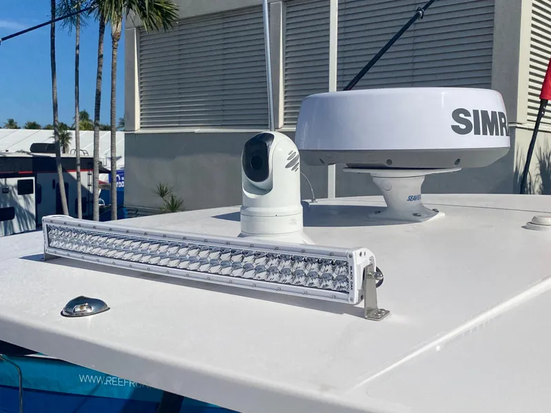 Slide: The Image of Reef Runner 280 Open 2026 - 15