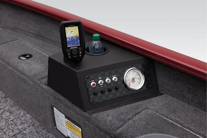 Slide: The Image of Tracker Super Guide V-16 T 2025 - 27