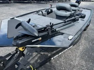 Slide: The Image of 2025 Tracker Panfish 17 boat with trolling motor and seating on display. - 5