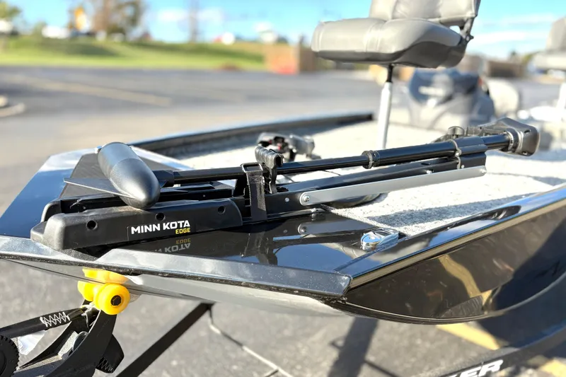 Slide: The Image of 2025 Tracker Pro 170 boat with Minn Kota Edge trolling motor. - 76