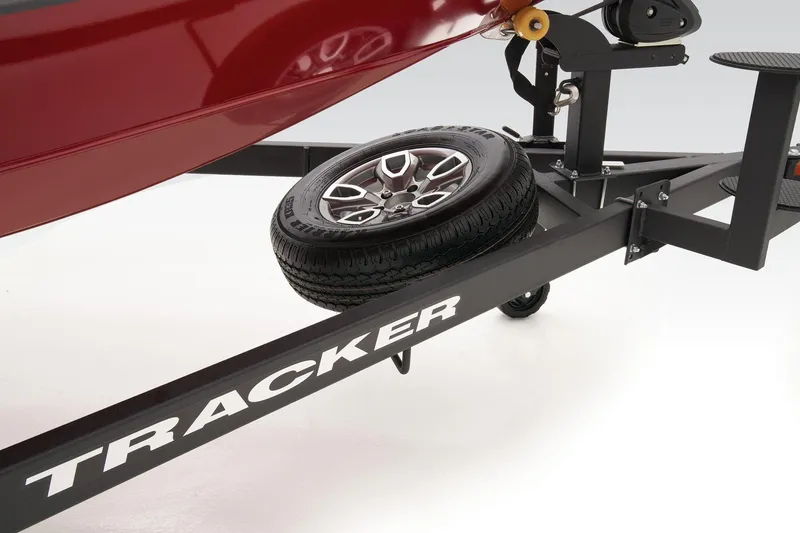 Slide: The Image of Tracker Savage 215 2025 - 14