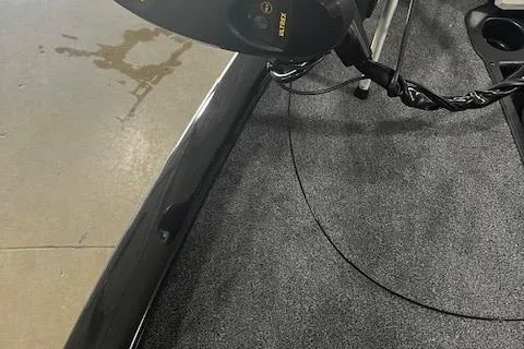 Slide: The Image of Tracker Savage 215 2025 - 92