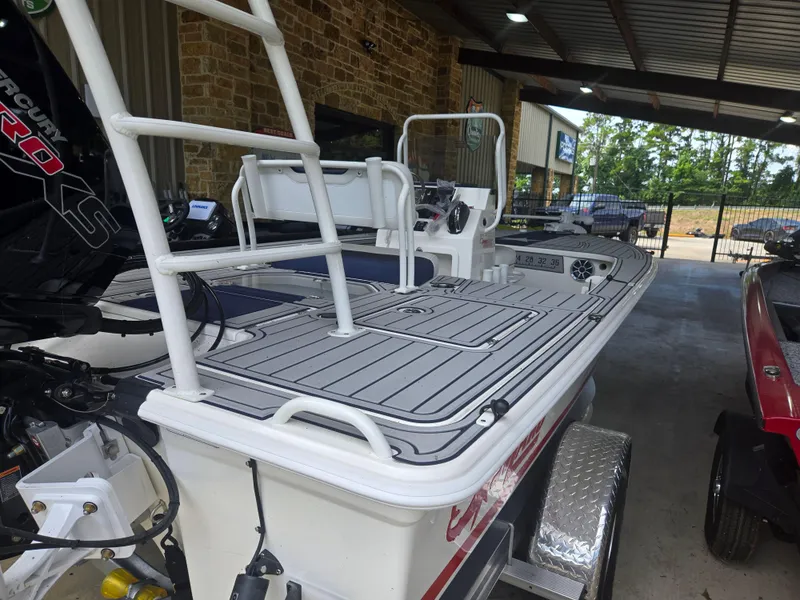 Slide: The Image of Mako 18 Pro Skiff Patriot Edition 2025 - 88