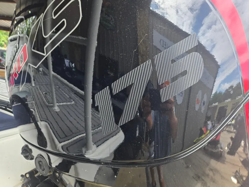 Slide: The Image of Mako 18 Pro Skiff Patriot Edition 2025 - 89