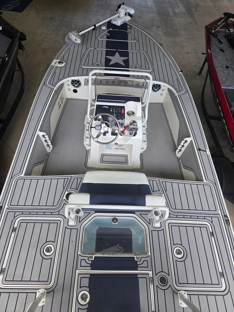 Slide: The Image of Mako 18 Pro Skiff Patriot Edition 2025 - 92