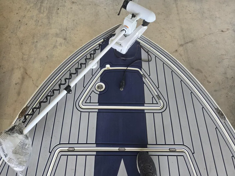 Slide: The Image of Mako 18 Pro Skiff Patriot Edition 2025 - 93