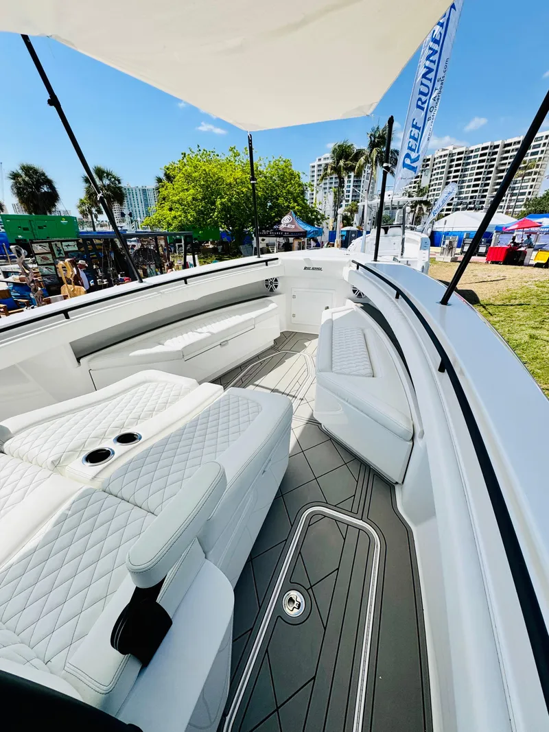 Slide: The Image of Reef Runner 340 Open 2026 - 11