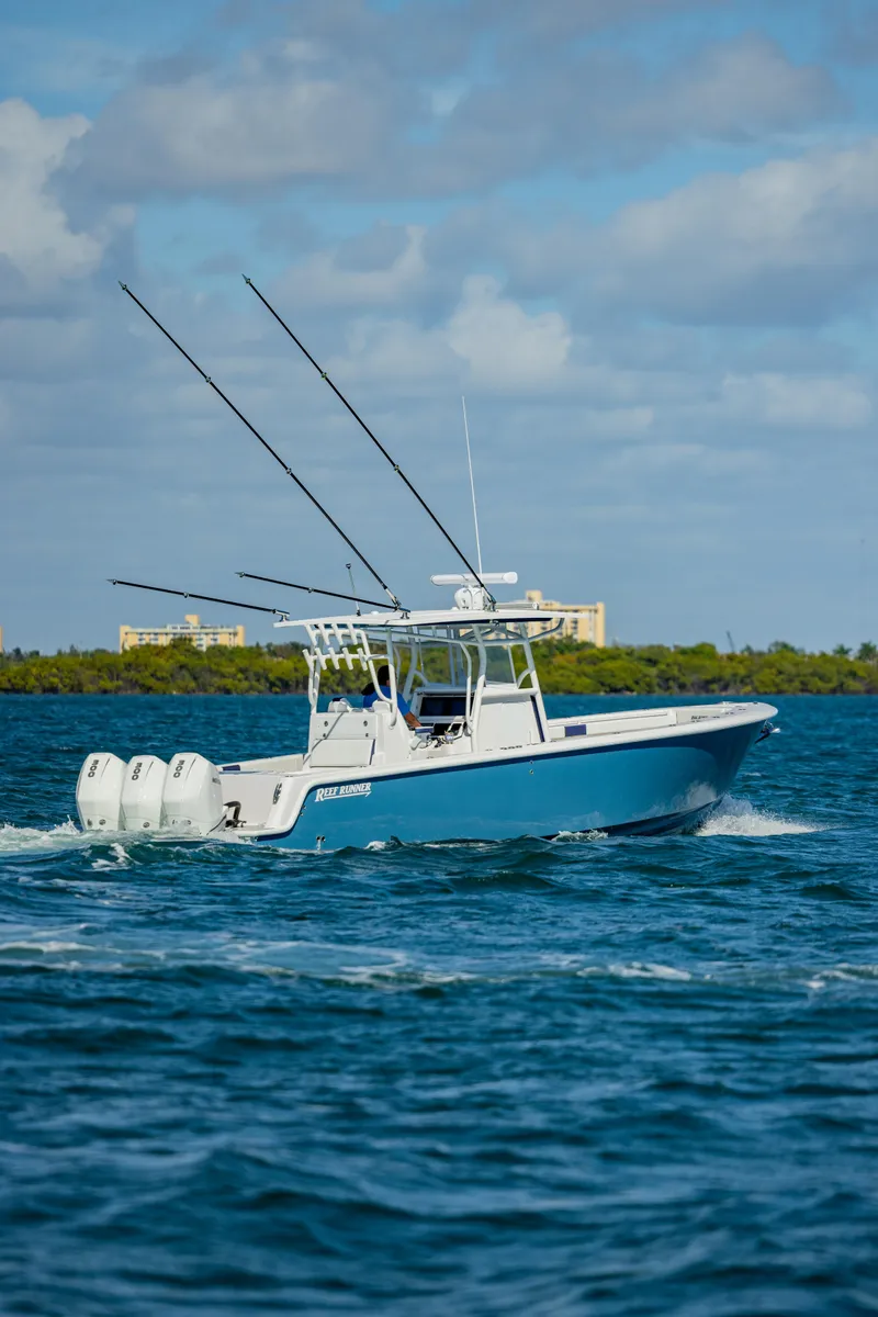 Slide: The Image of Reef Runner 340 Open 2026 - 17