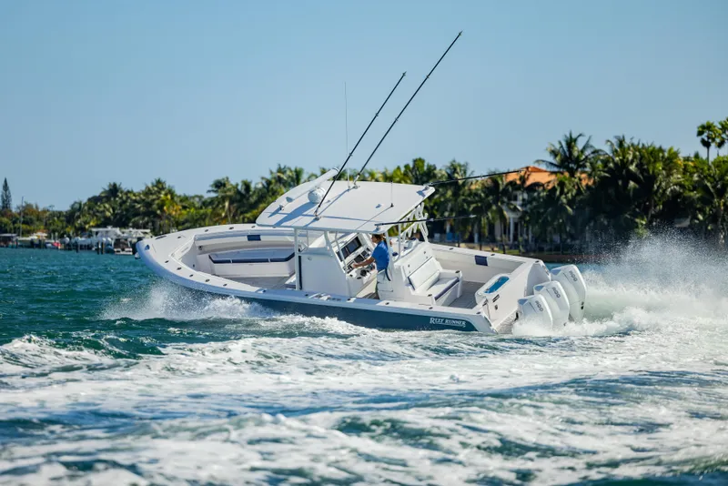 Slide: The Image of Reef Runner 340 Open 2026 - 30