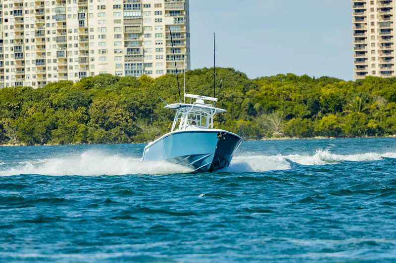 Slide: The Image of Reef Runner 340 Open 2026 - 33