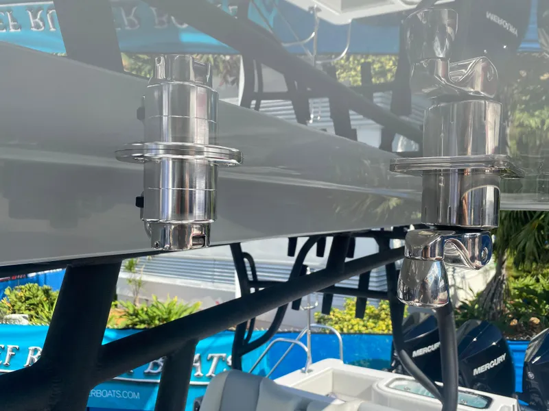 Slide: The Image of Reef Runner 230 C Open 2026 - 16