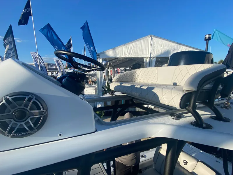 Slide: The Image of Reef Runner 230 C Open 2026 - 20