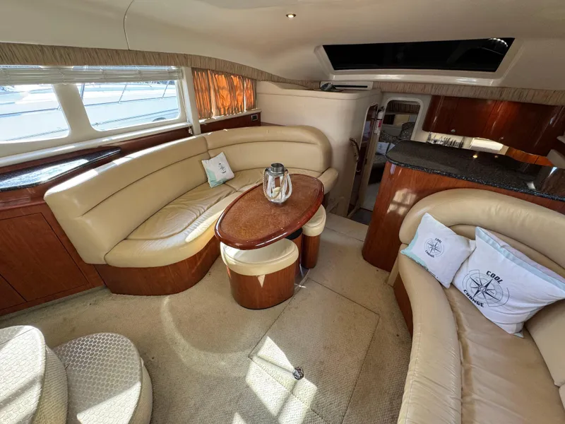 Slide: The Image of 15 2004 Sea Ray 390 Salon Seating - 16