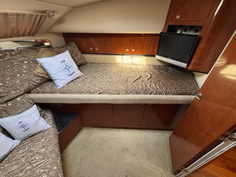 Slide: The Image of 29 2004 Sea Ray 390 VIP Forward Stateroom - 30