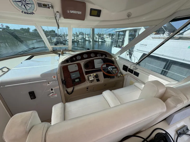 Slide: The Image of 6 2004 Sea Ray 390 Helm - 7