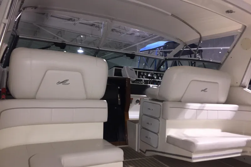 Slide: The Image of Sea Ray 390 Express Cruiser 1990 - 94