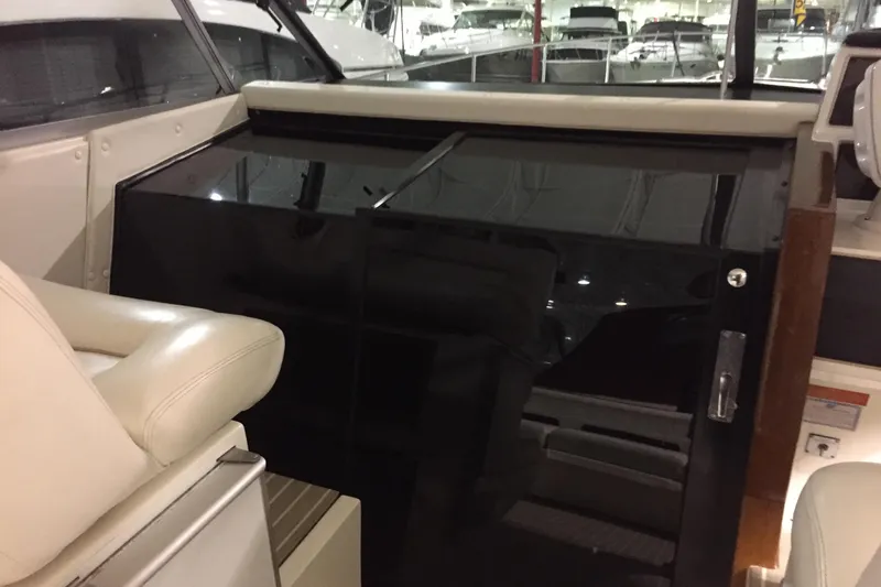 Slide: The Image of Sea Ray 390 Express Cruiser 1990 - 95