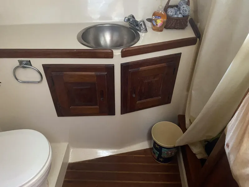 Slide: The Image of Wellcraft 44 Californian CMY 1984 - 55