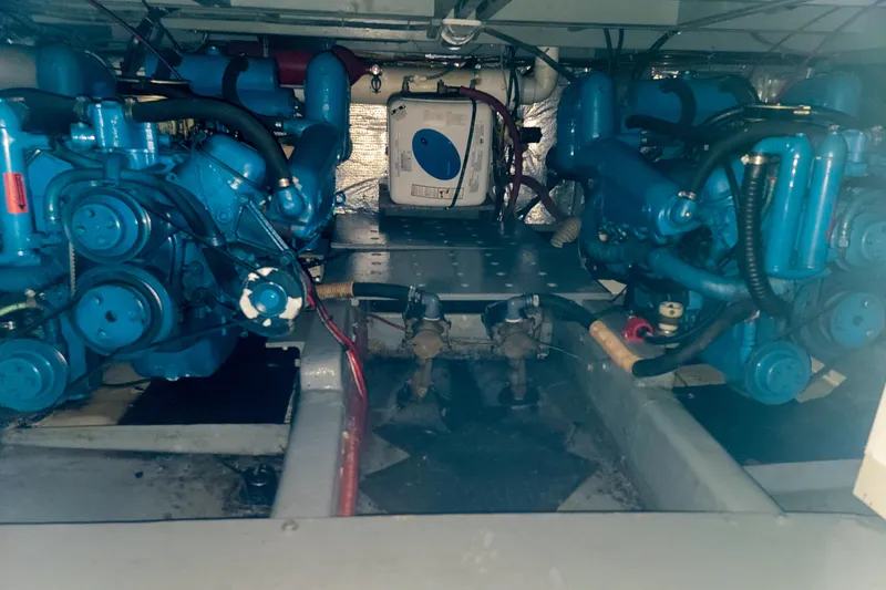 Slide: The Image of Wellcraft 44 Californian CMY 1984 - 58