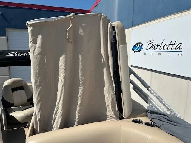 Slide: The Image of Sun Tracker Fishin' Barge 22 DLX 2013 - 53