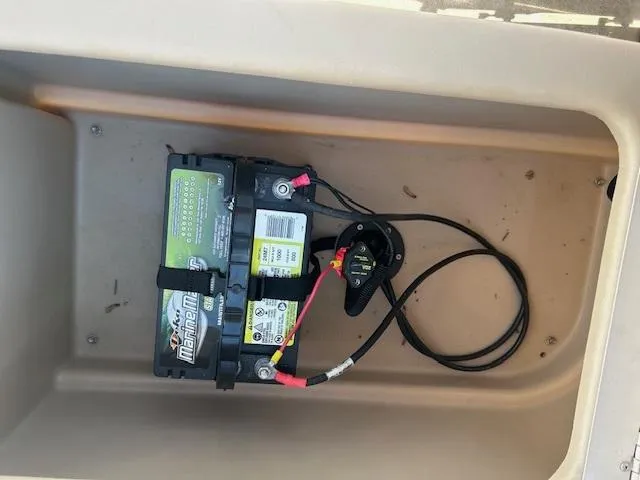 Slide: The Image of Sun Tracker Fishin' Barge 22 DLX 2013 - 59