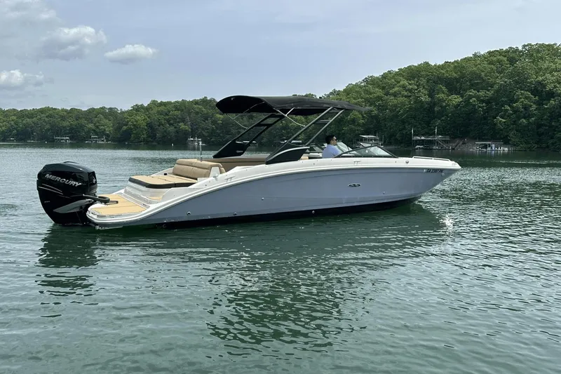 Slide: The Image of Sea Ray SDX 270 Outboard 2021 - 11