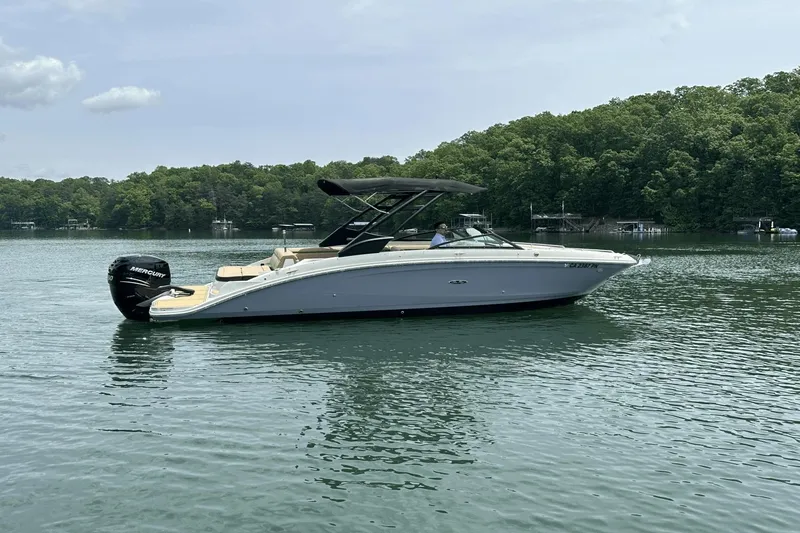 Slide: The Image of Sea Ray SDX 270 Outboard 2021 - 12