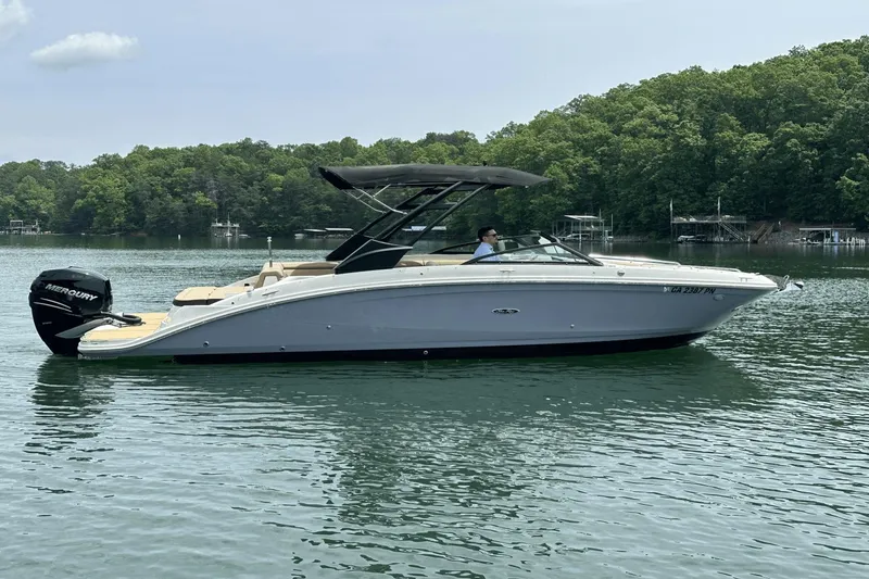 Slide: The Image of Sea Ray SDX 270 Outboard 2021 - 13