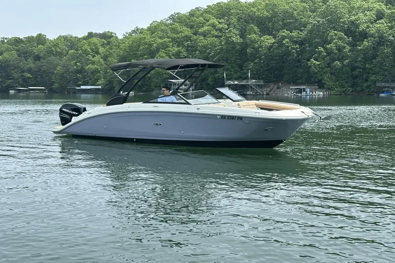 Slide: The Image of Sea Ray SDX 270 Outboard 2021 - 18