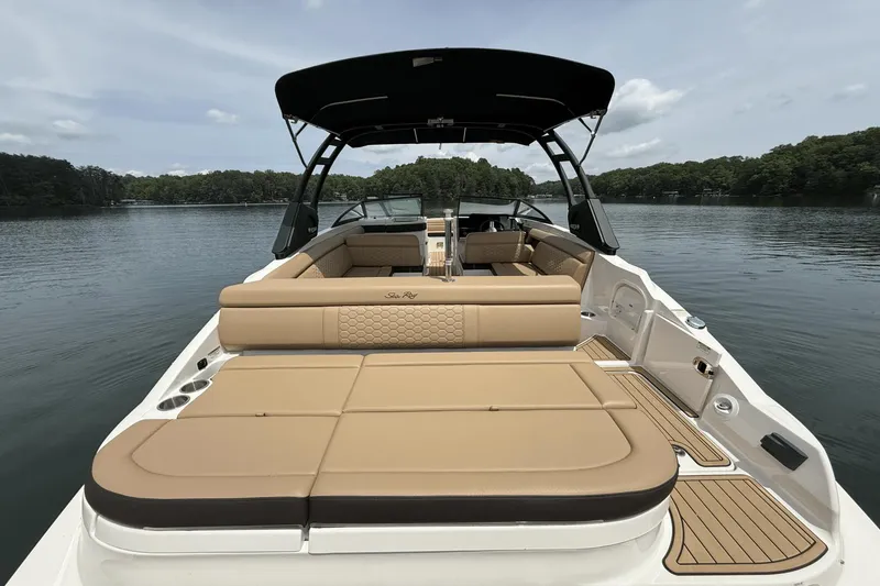 Slide: The Image of Sea Ray SDX 270 Outboard 2021 - 22