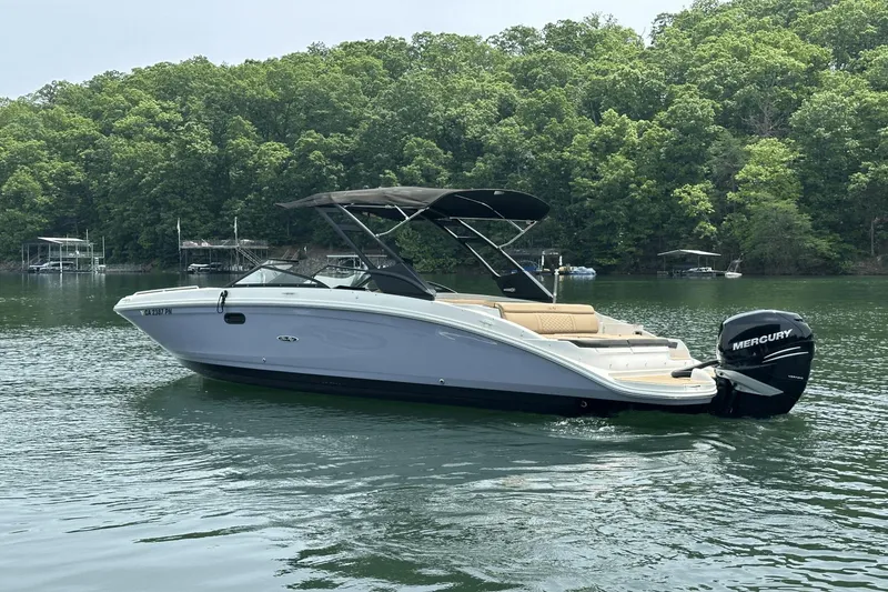 Slide: The Image of Sea Ray SDX 270 Outboard 2021 - 3