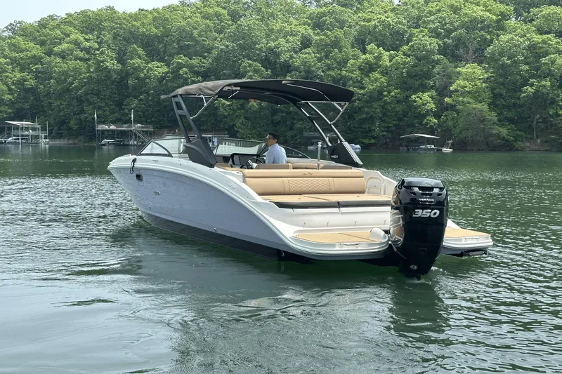 Slide: The Image of Sea Ray SDX 270 Outboard 2021 - 5