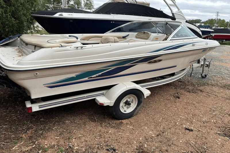 Slide: The Image of Sea Ray 180 Bow Rider 1999 - 1